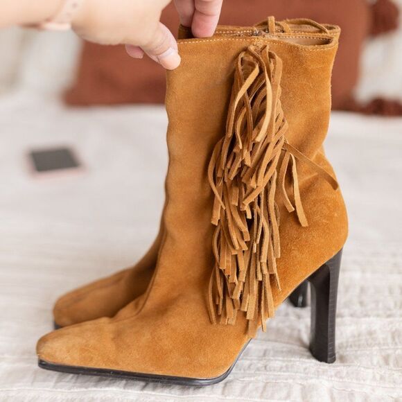 Predictions Brown Cognac‎ Suede Tassel Ankle Boots size 8 - Picture 4 of 12
